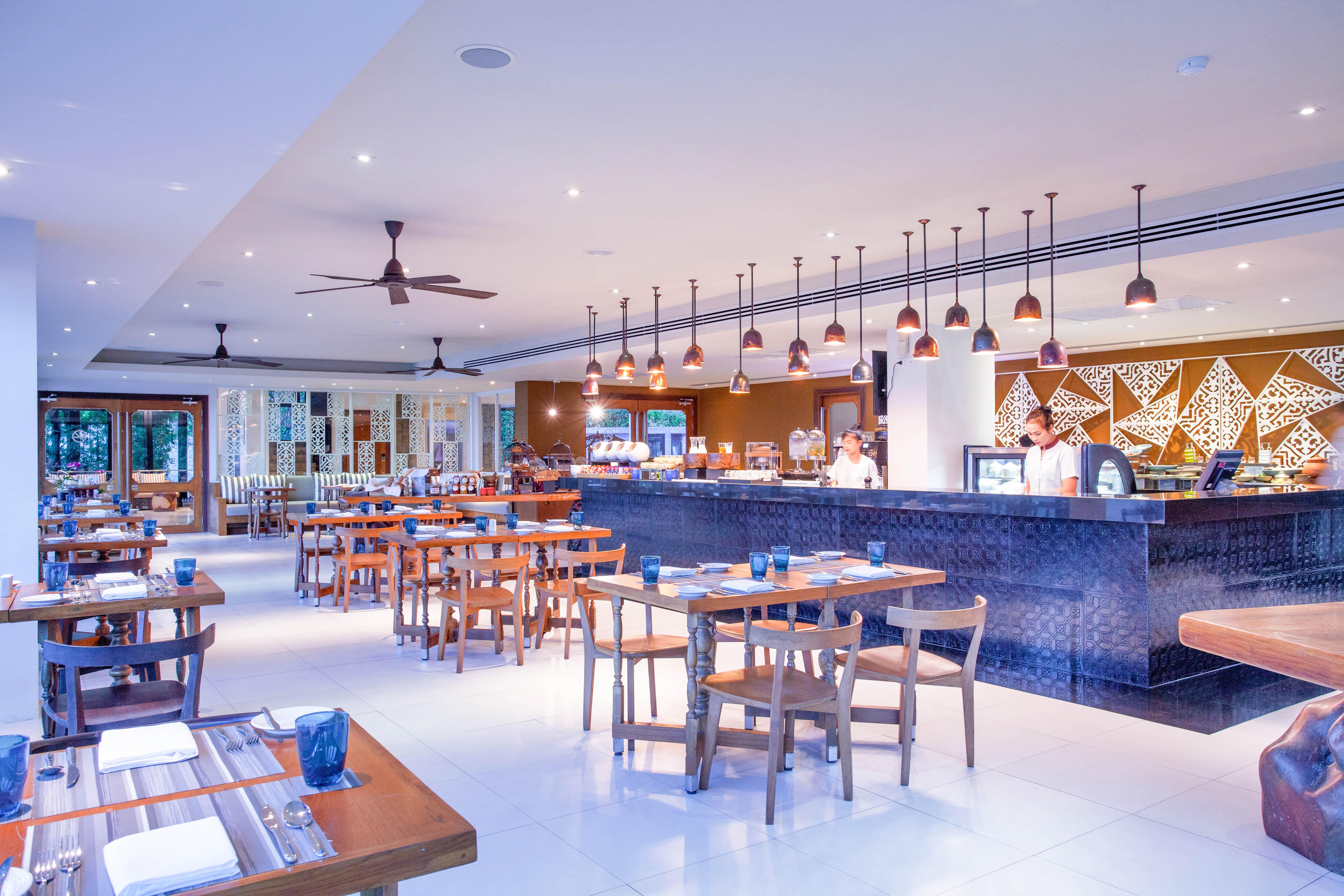 Zenmaya Oceanfront Phuket, Trademark Collection By Wyndham Patong Extérieur photo The Beach Club