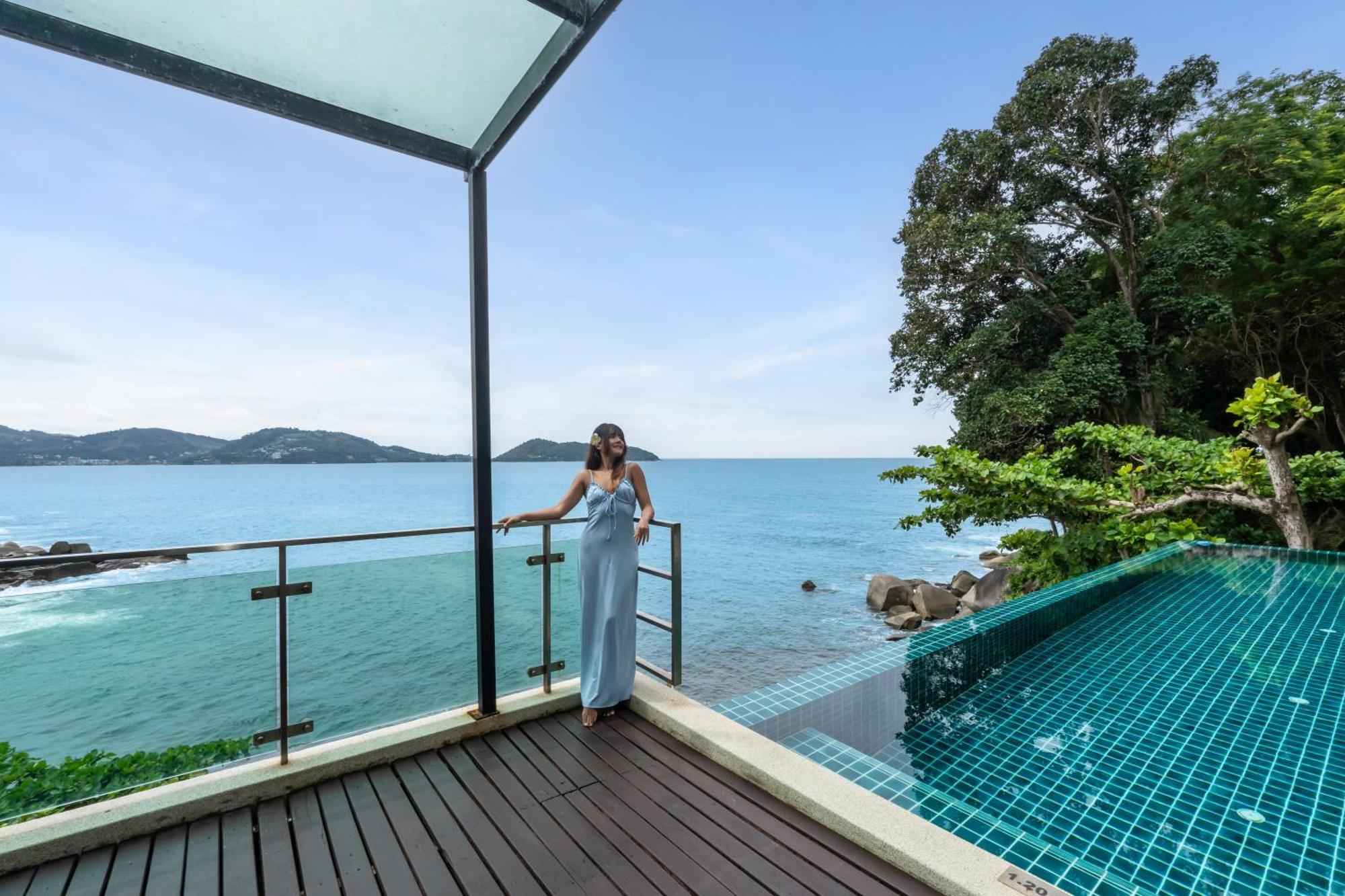 Zenmaya Oceanfront Phuket, Trademark Collection By Wyndham Patong Extérieur photo A view of the Andaman Sea from the resort