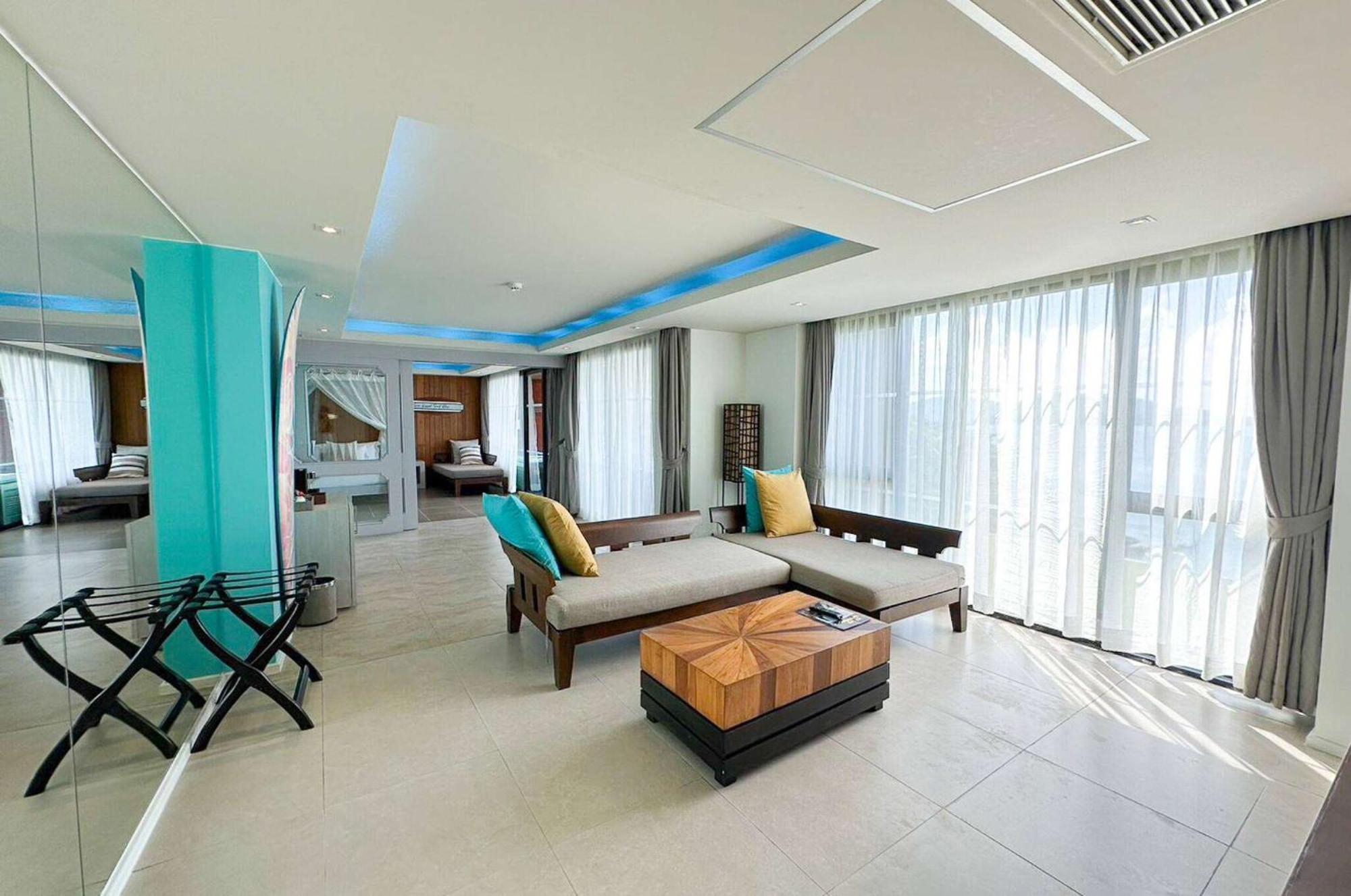 Zenmaya Oceanfront Phuket, Trademark Collection By Wyndham Patong Extérieur photo A suite at the Atlantis Paradise Island